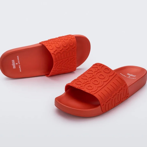 Sandals_&_Flip_Flops